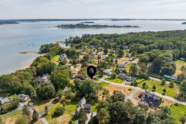 $1,695,000 | 12 Sea Cove Road, Cumberland, ME 04110