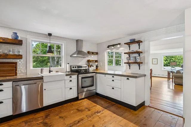 $1,695,000 | 12 Sea Cove Road, Cumberland, ME 04110