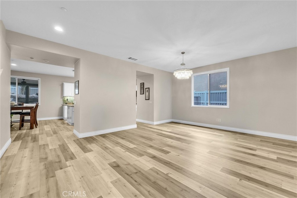 19446 Lurin Avenue Riverside, CA 92508 - Photo 11 of 59 Formal