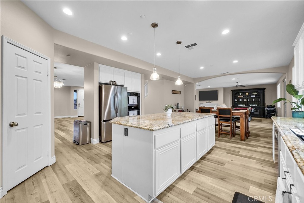 19446 Lurin Avenue Riverside, CA 92508 - Photo 18 of 59 Dinning & Kitchen