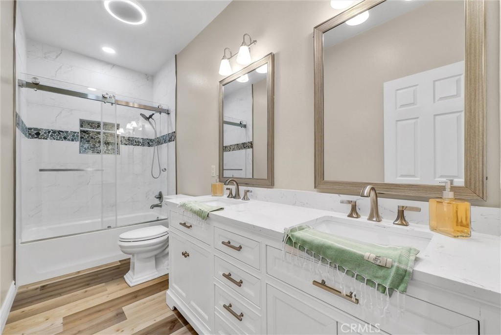 19446 Lurin Avenue Riverside, CA 92508 - Photo 50 of 59 Bathroom 3
