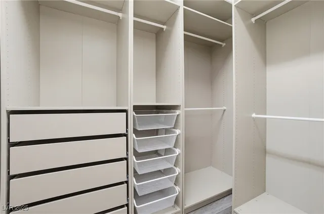 $2,550 | 692 Nathanial Court, Henderson, NV 89052