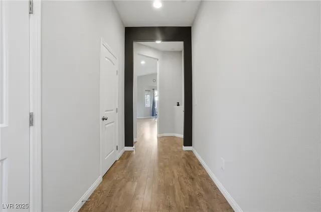 $2,550 | 692 Nathanial Court, Henderson, NV 89052