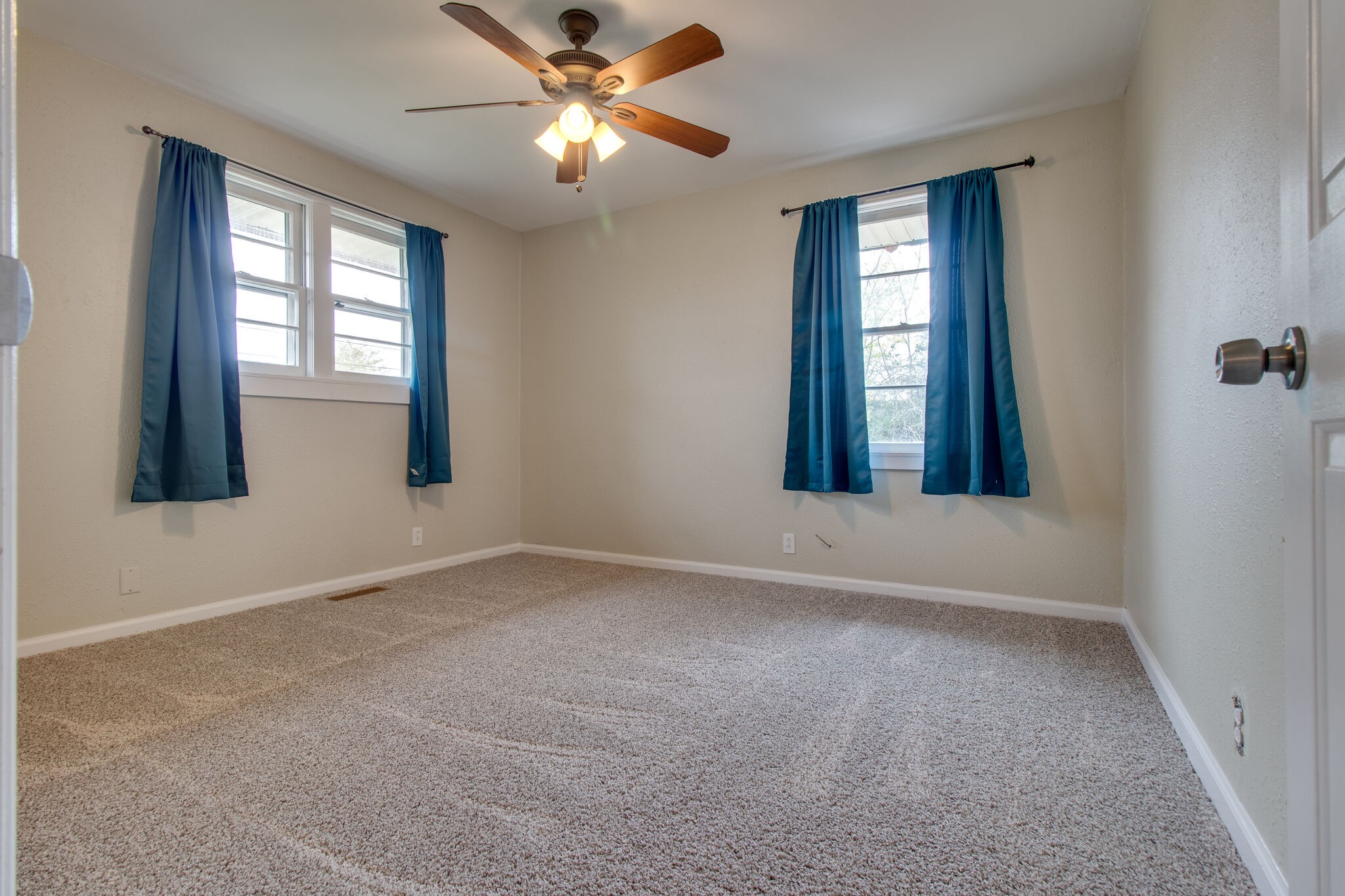 4942 Kedron Road Columbia, TN 38401 - Photo 12 of 17 a view of an empty room with a window