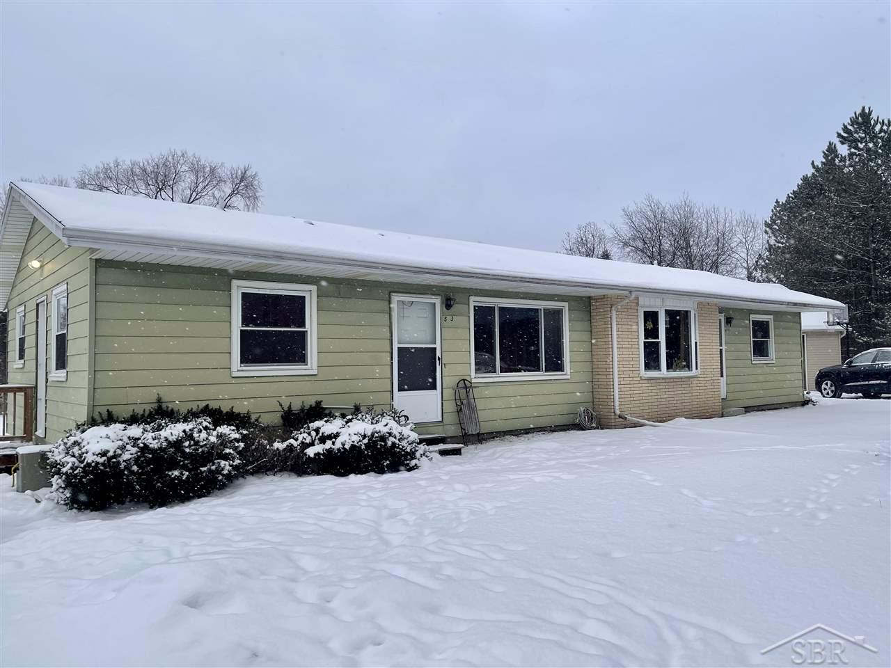 5933 Rupprecht Road Vassar, MI 48768 - Photo 5 of 12 50065418-4.JPG