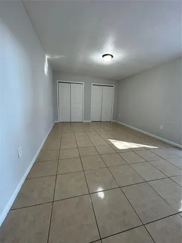 $2,000 | 1336 Warrington Way, Tampa, FL 33619