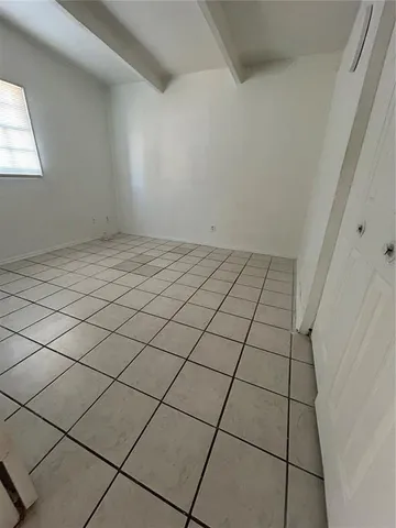 $2,000 | 1336 Warrington Way, Tampa, FL 33619