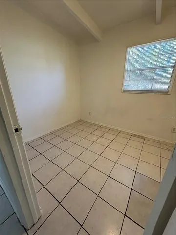 $2,000 | 1336 Warrington Way, Tampa, FL 33619