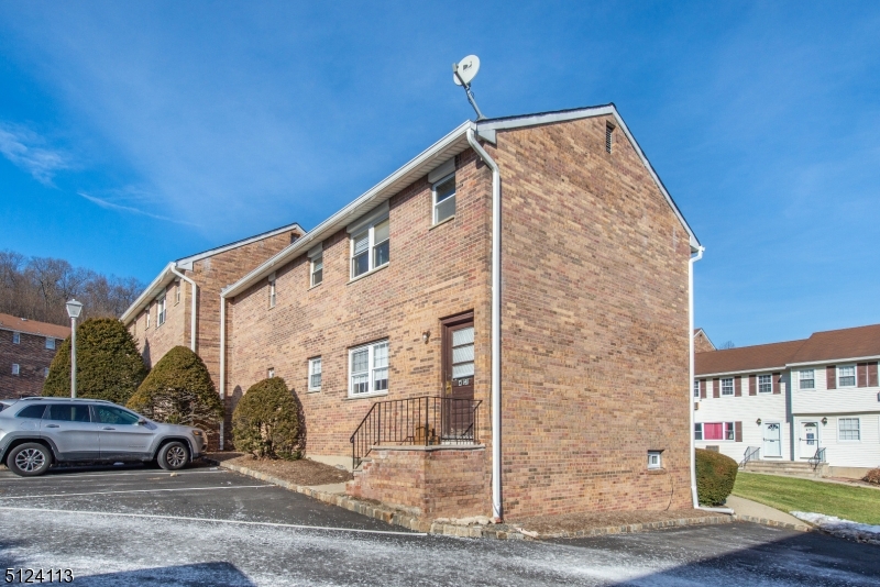 322 Richard Mine Road, Unit W1 Wharton, NJ 07885 - Photo 3 of 18