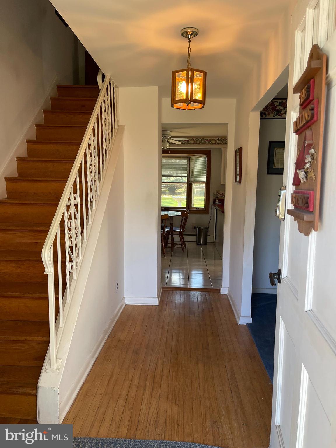 102 Pueblo Road Doylestown, PA 18901 - Photo 4 of 35 Front Entrance