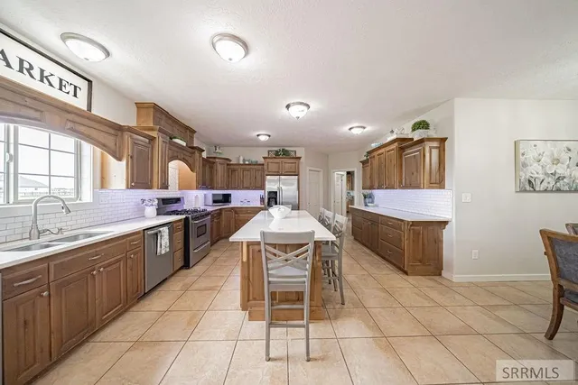 $850,000 | 3391 East 500 North, Lewisville, ID 83431