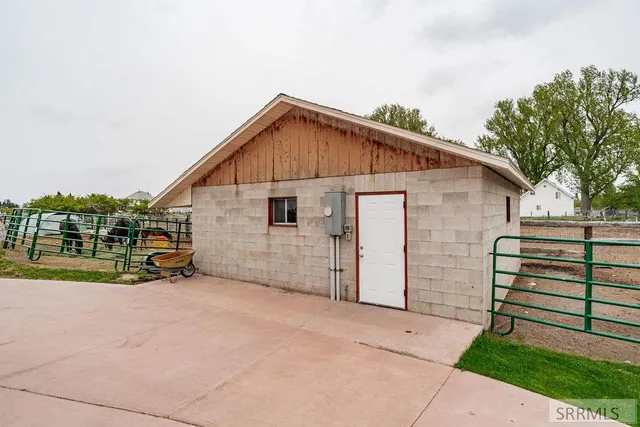 $850,000 | 3391 East 500 North, Lewisville, ID 83431