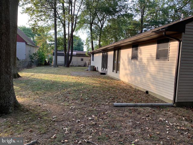 3 Quaker Road Pennsville, NJ 08070 - Photo 3 of 17