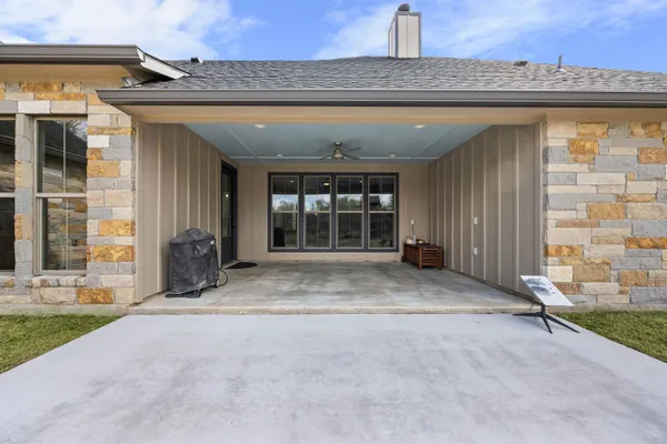 $899,000 | 1602 County Road 250, Burnet, TX 78611