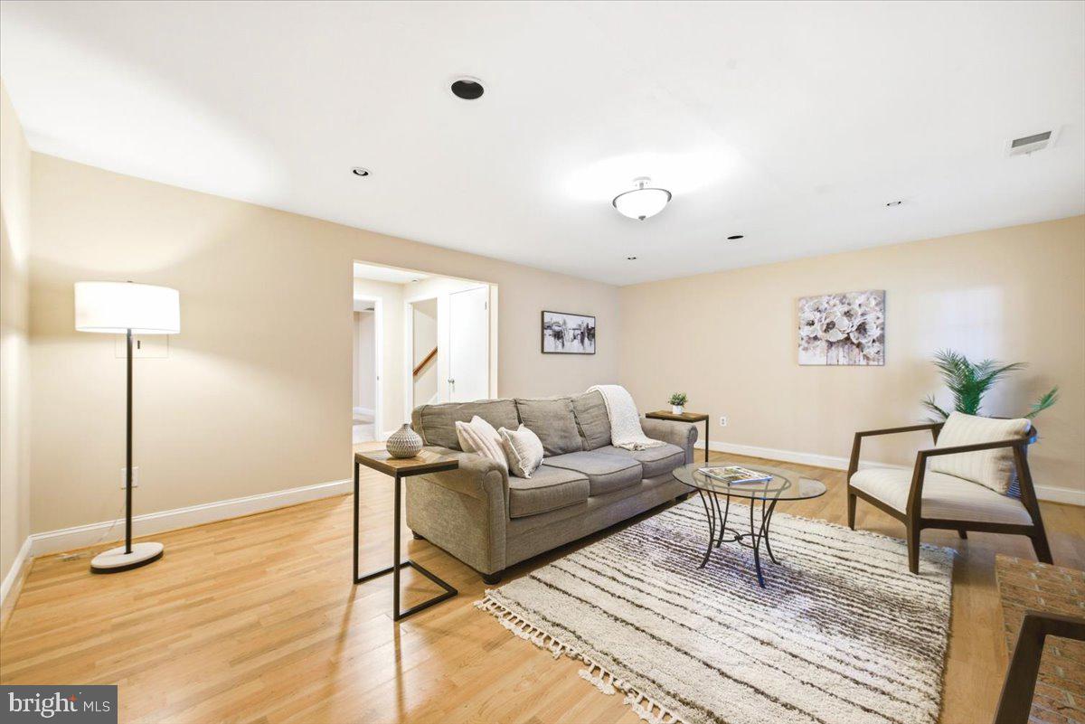 154 Finale Terrace Silver Spring, MD 20901 - Photo 28 of 37