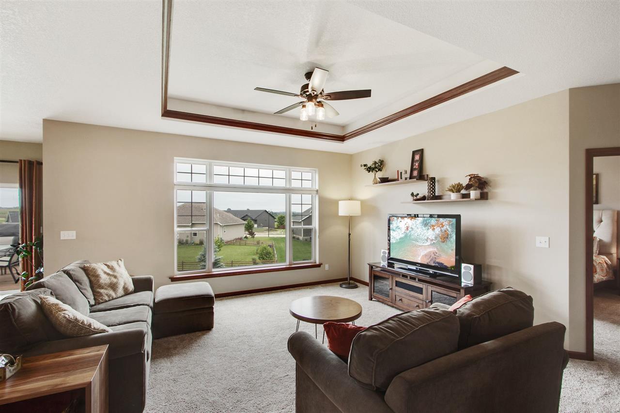 6607 Harrison Road Southwest Cedar Rapids, IA 52404 - Photo 6 of 34 Gallery Image 6