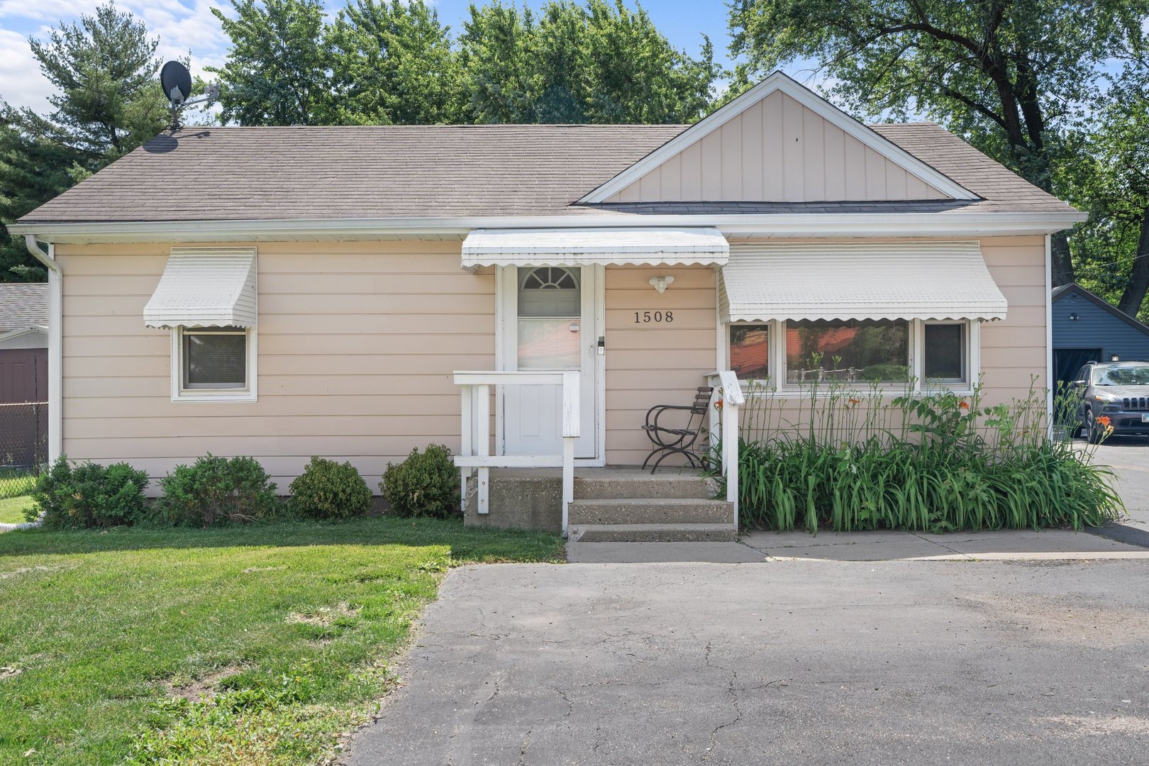 1508 North River Road McHenry, IL 60051 - Photo 1 of 26 Gallery Image 1