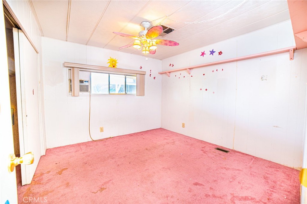 3883 Buchanan Street, Unit 67 Riverside, CA 92503 - Photo 11 of 21 Bedroom