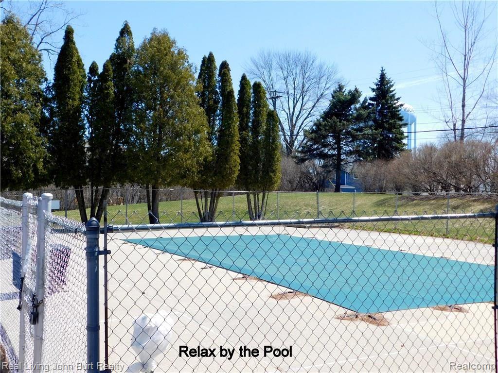 805 Plate Street, Unit 210 Rochester, MI 48307 - Photo 2 of 21