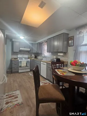 $2,200 | 53-55 Laurel Street, Unit 53, Manchester, CT 06040