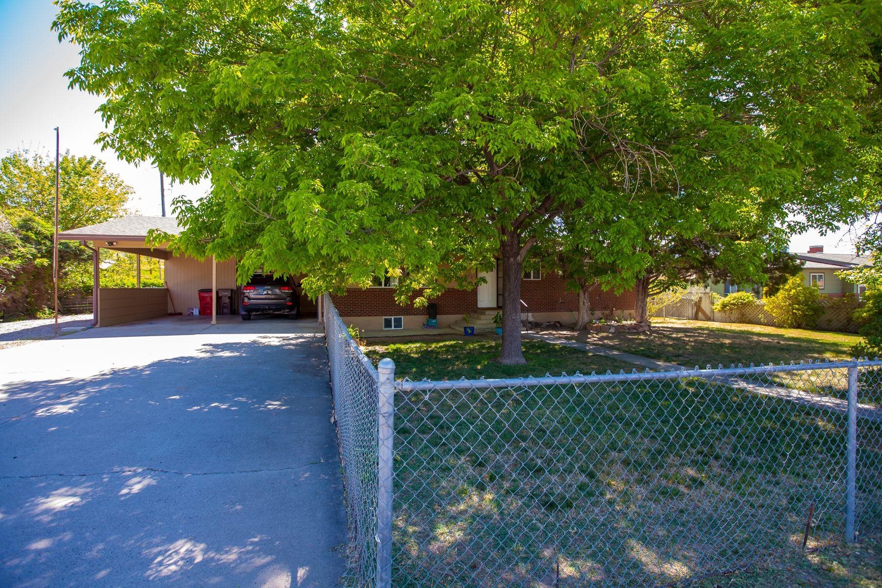 498 Sheldon Road Grand Junction, CO 81504 - Photo 4 of 42 a view of street with houses