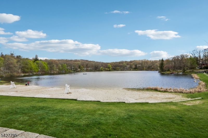 11 Alamoosook Road Vernon, NJ 07422 - Photo 37 of 49 Gallery Image 37