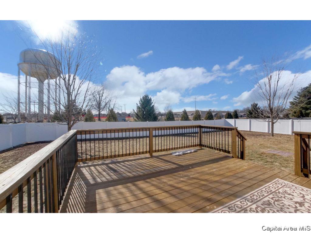 900 Deerfield Road Chatham, IL 62629 - Photo 18 of 18 Gallery Image 18