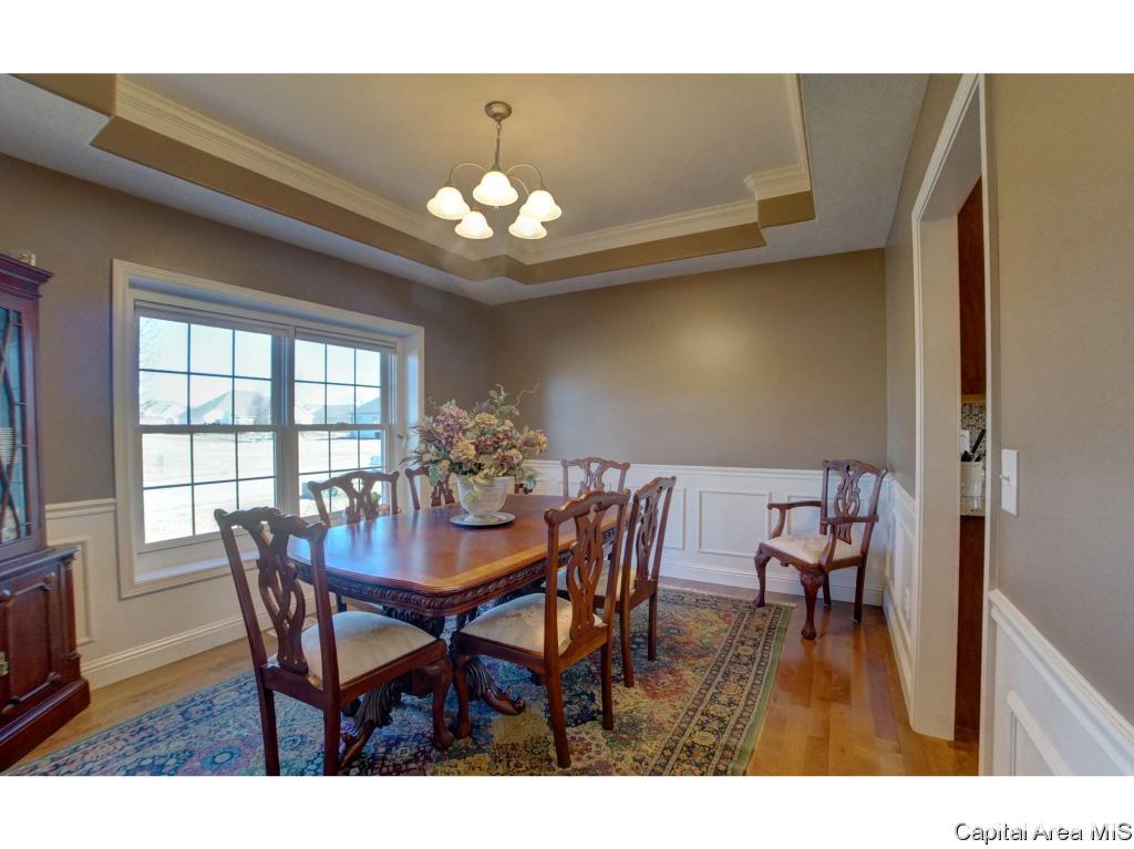 900 Deerfield Road Chatham, IL 62629 - Photo 5 of 18 Gallery Image 5