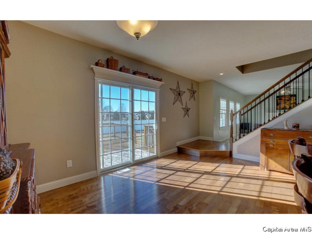 900 Deerfield Road Chatham, IL 62629 - Photo 8 of 18 Gallery Image 8