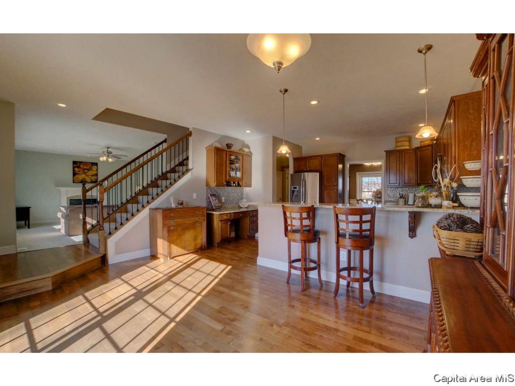 900 Deerfield Road Chatham, IL 62629 - Photo 9 of 18 Gallery Image 9