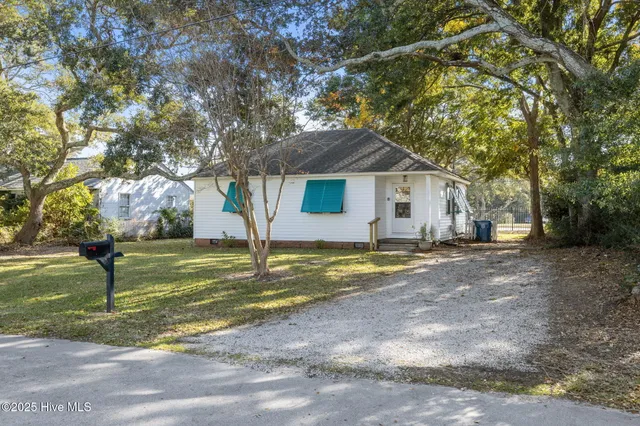 $329,000 | 3413 Taylor Street, Morehead City, NC 28557