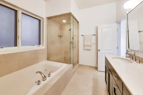 $599,000 | 4110 North Western Avenue, Unit 2S, Chicago, IL 60618