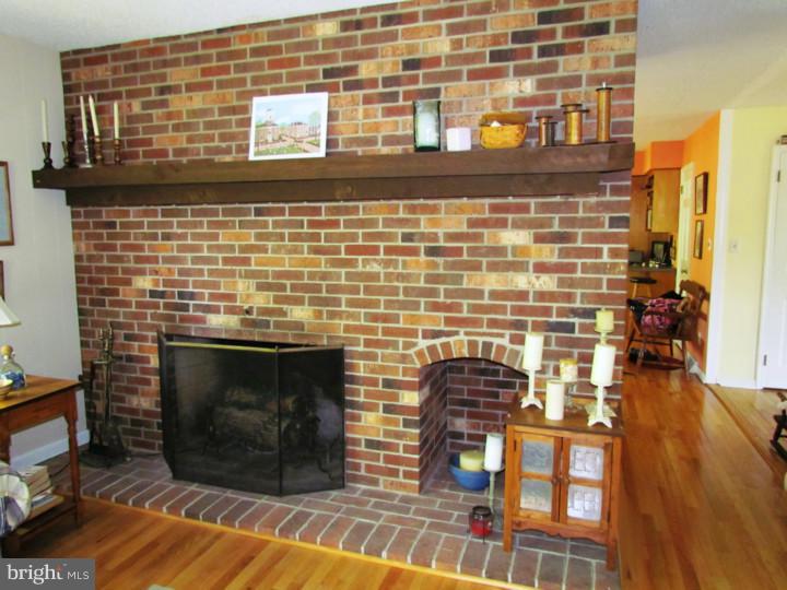 518 Troon Road Dover, DE 19904 - Photo 7 of 24 Family Room