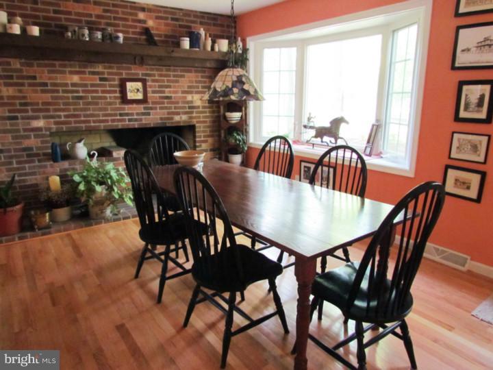 518 Troon Road Dover, DE 19904 - Photo 9 of 24 Breakfast Room