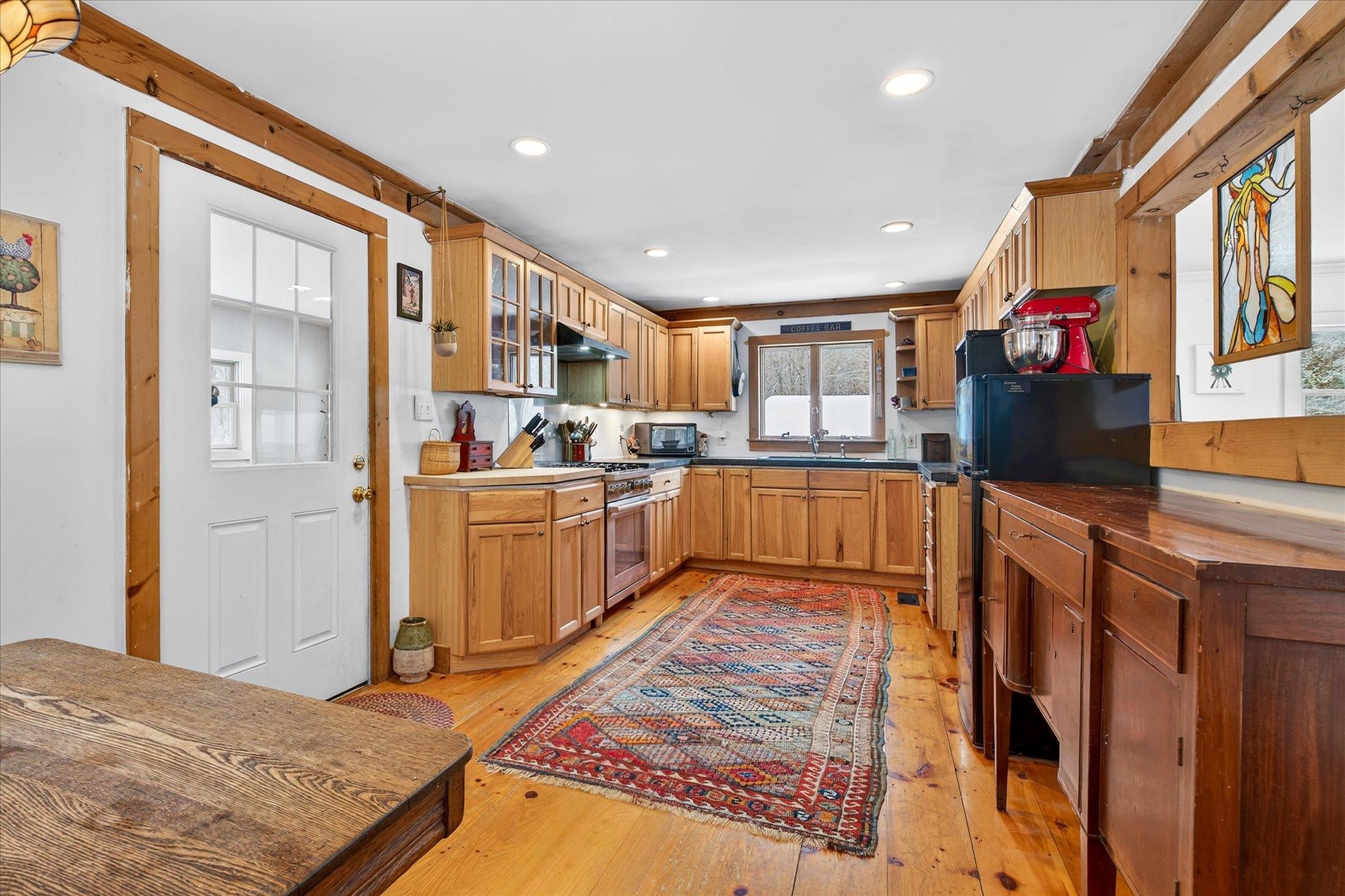 1525 Shunpike Road Mount Holly, VT 05758 - Photo 12 of 60