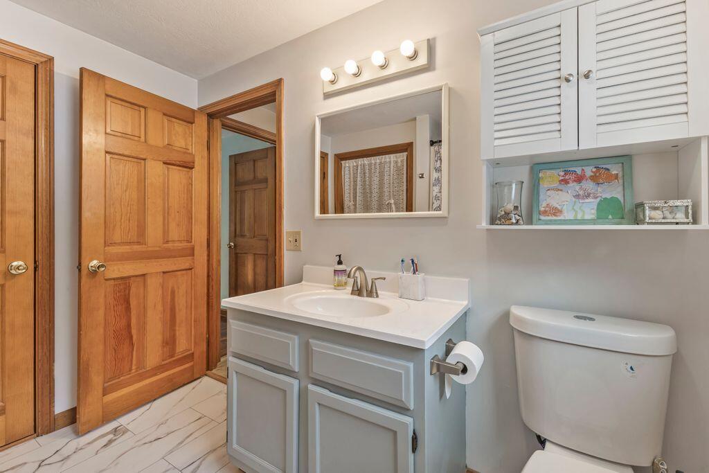 143 Hollis Road Dayton, ME 04005 - Photo 18 of 55 First Floor Bath