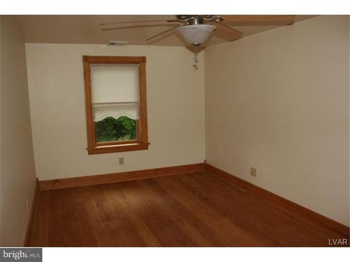 4423 Church View Road Zionsville, PA 18092 - Photo 8 of 13 Gallery Image 8