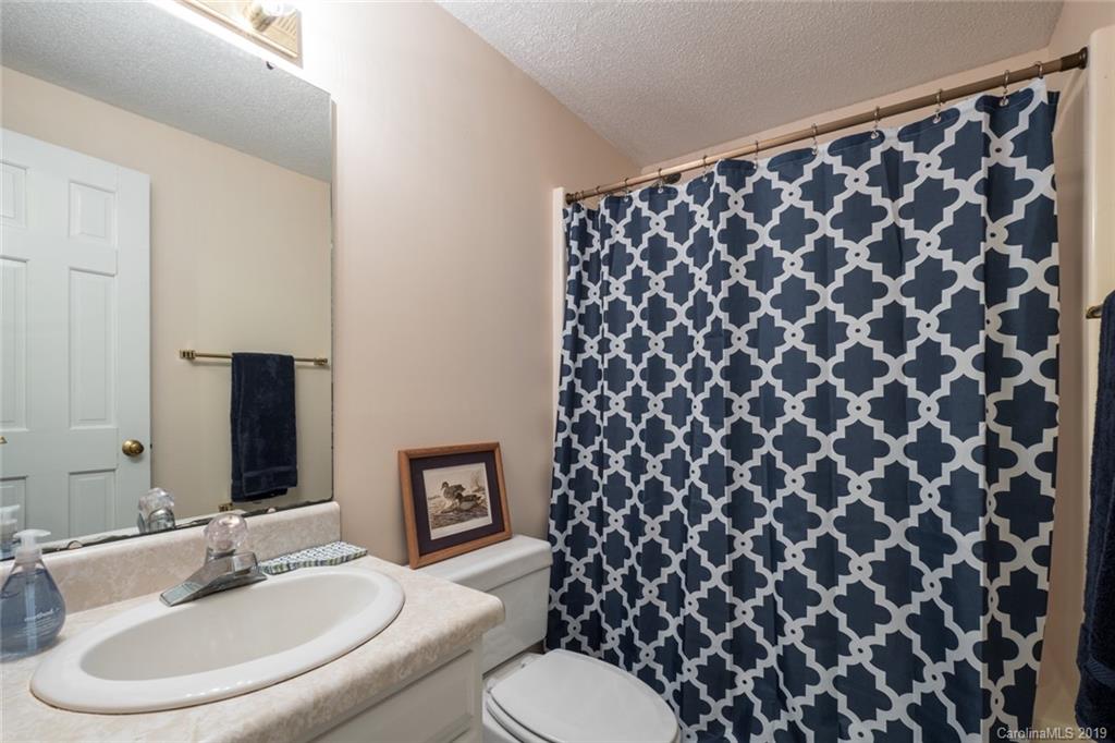 8195 Windsong Road Denver, NC 28037 - Photo 31 of 32 Gallery Image 31
