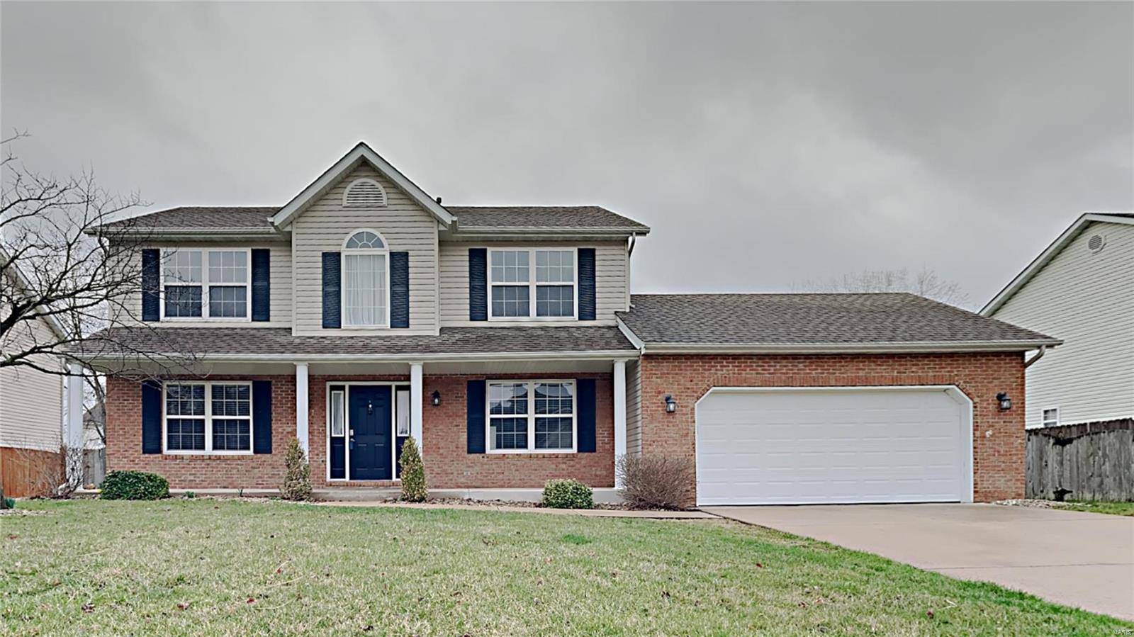 327 Logan Drive O'Fallon, IL 62269 - Photo 1 of 23 Gallery Image 1