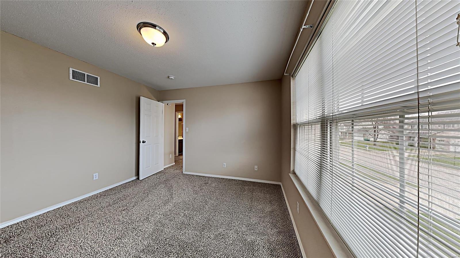 327 Logan Drive O'Fallon, IL 62269 - Photo 16 of 23 Gallery Image 16