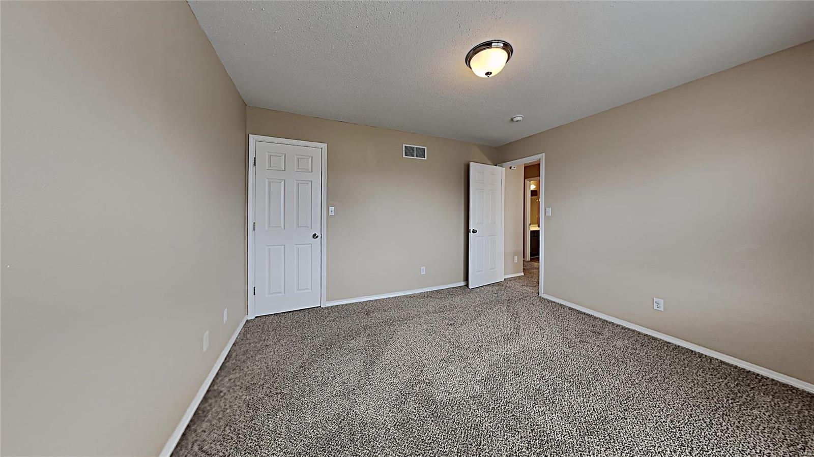 327 Logan Drive O'Fallon, IL 62269 - Photo 18 of 23 Gallery Image 18