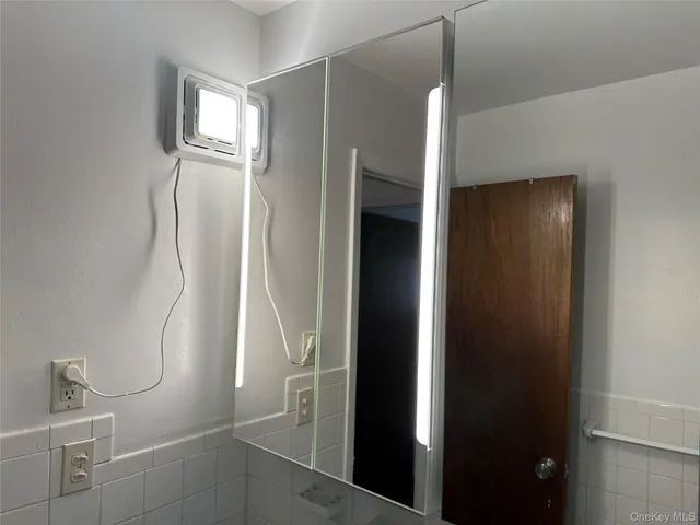 $2,100 | 7-4 East Lawrence Park Drive, Unit 4, Piermont, NY 10968