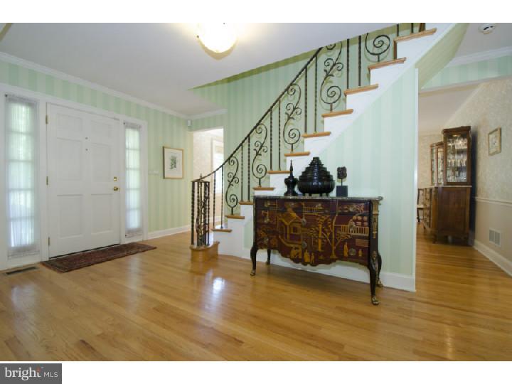 524 Fairview Road Penn Valley, PA 19072 - Photo 2 of 25 Foyer