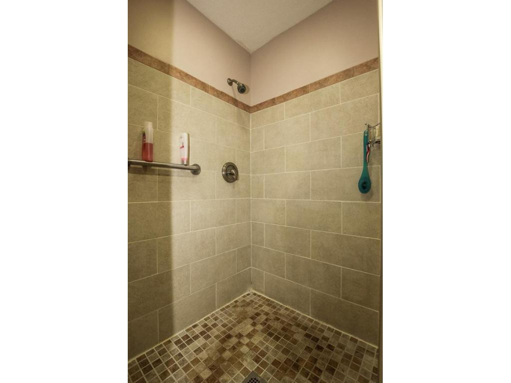 2013 Malvern Road Kingsport, TN 37660 - Photo 13 of 18 Photo 14