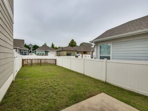 $2,200 | 10120 Cherry Hill Lane, Providence Village, TX 76227