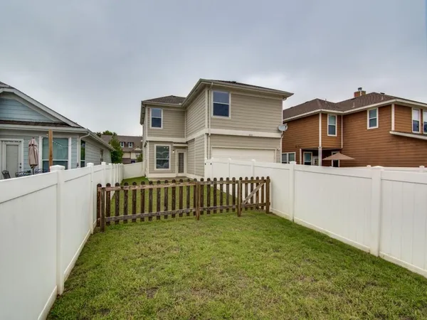 $2,200 | 10120 Cherry Hill Lane, Providence Village, TX 76227