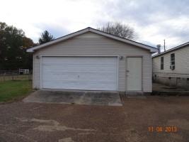 4703 Lee Road Smyrna, TN 37167 - Photo 2 of 8 Garage