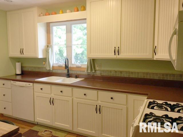 335 Lincoln Road Canton, IL 61520 - Photo 7 of 34 Gallery Image 7