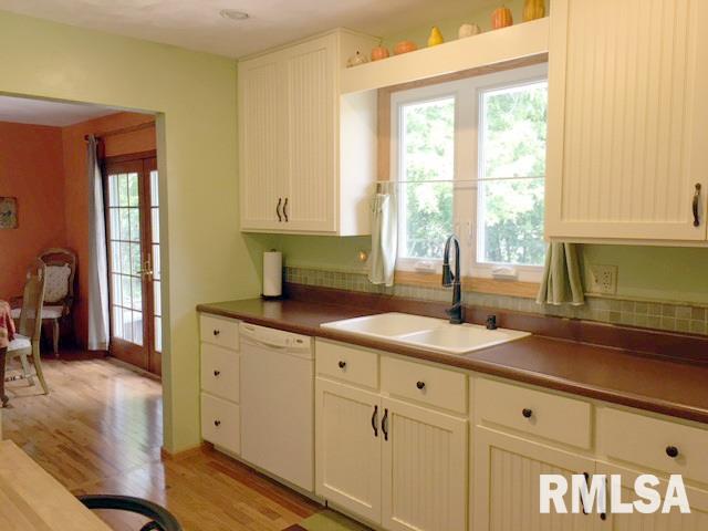 335 Lincoln Road Canton, IL 61520 - Photo 8 of 34 Gallery Image 8