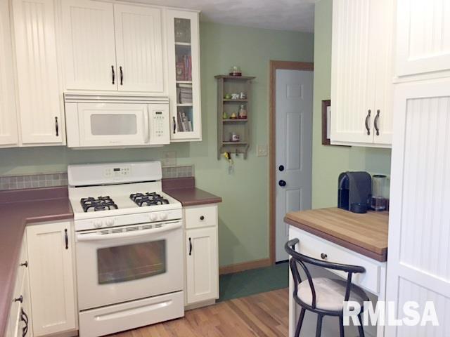 335 Lincoln Road Canton, IL 61520 - Photo 10 of 34 Gallery Image 10